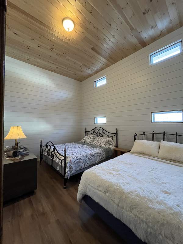 Room 3 — Suite with 1 queen bed & 1 king bed